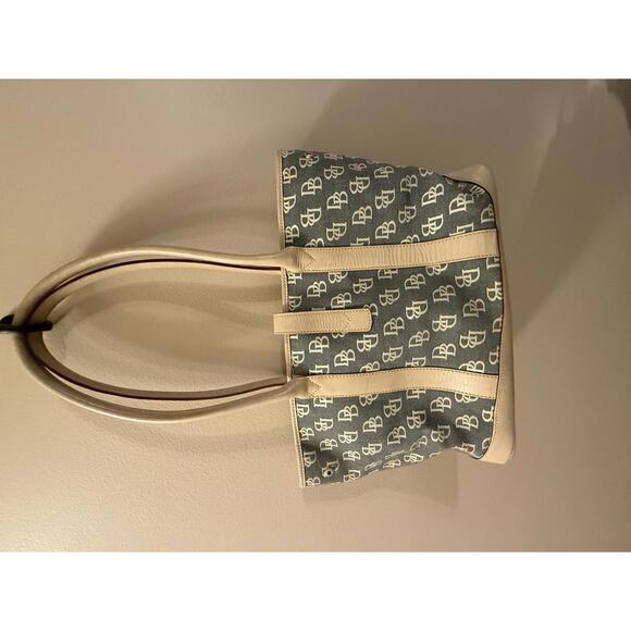 Dooney & Bourke Signature Logo Tote Bag - Picture 7 of 10